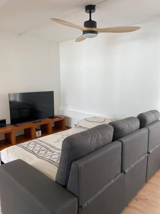 Rare ! Spacieux T3 En Roof-Top Au Barachois - 2 Ch Climatisees - 6 Couchages - Proche Aeroport Saint-Denis Luaran gambar