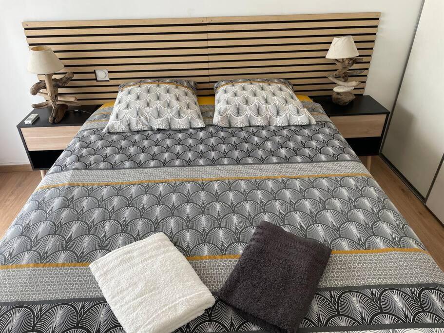 Rare ! Spacieux T3 En Roof-Top Au Barachois - 2 Ch Climatisees - 6 Couchages - Proche Aeroport Saint-Denis Luaran gambar